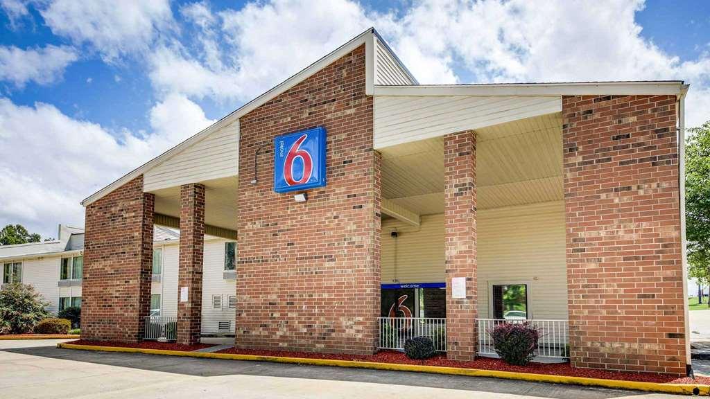 Motel 6-Greensboro, Nc - Airport Exterior photo
