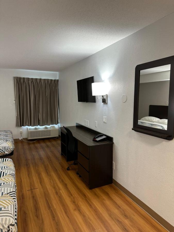 Motel 6-Greensboro, Nc - Airport Exterior photo