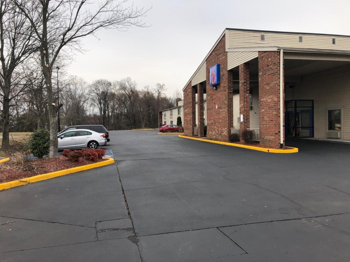 Motel 6-Greensboro, Nc - Airport Exterior photo