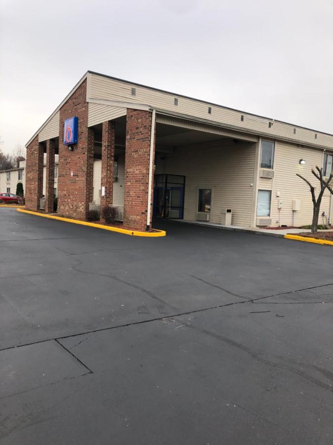 Motel 6-Greensboro, Nc - Airport Exterior photo